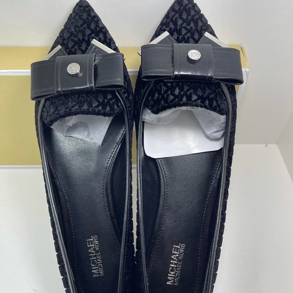BNIB Michael Kors Belle Flex Valvet Flat Black 6 - Picture 6 of 10